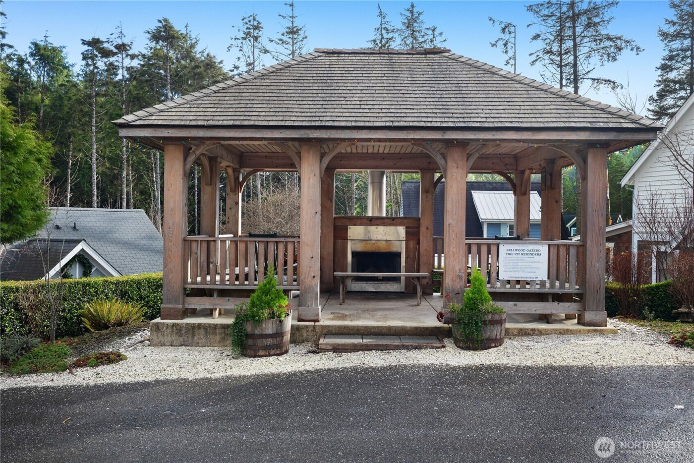 31 Sellwood Lane , Pacific Beach, WA 98571