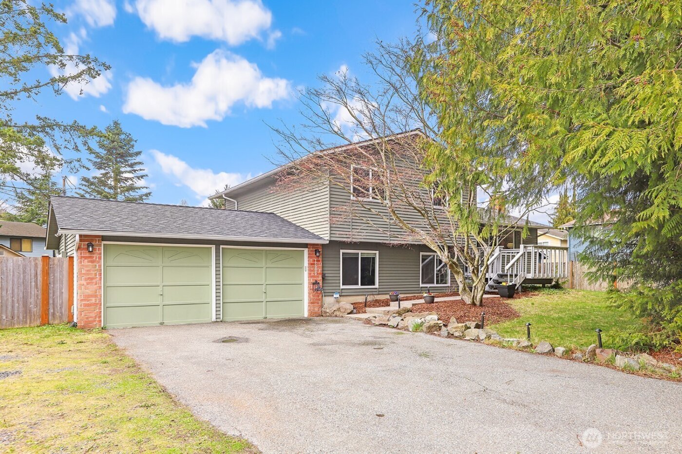 15220 48th Avenue W, Edmonds, WA 98026