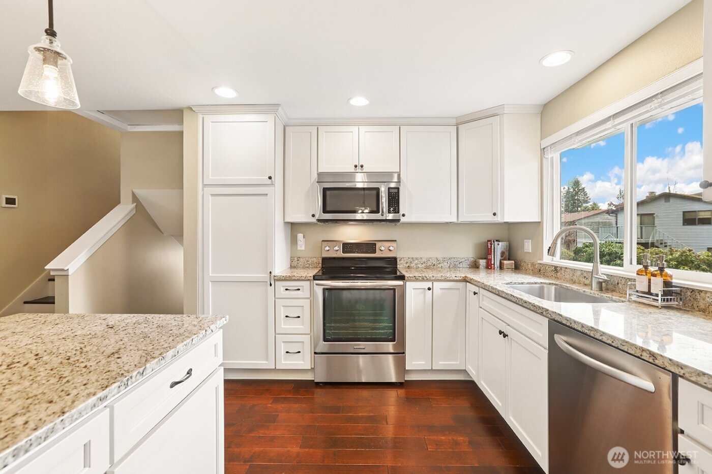 15220 48th Avenue W, Edmonds, WA 98026