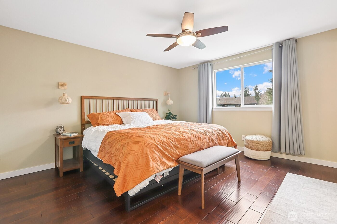 15220 48th Avenue W, Edmonds, WA 98026