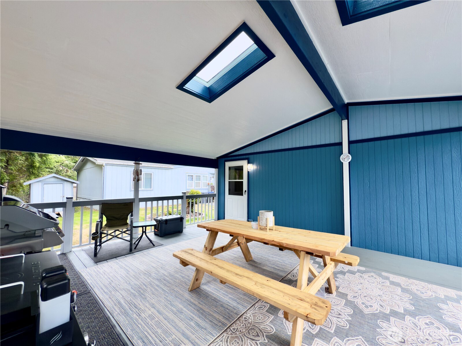 609 Chenois Avenue NE, Ocean Shores, WA 98569