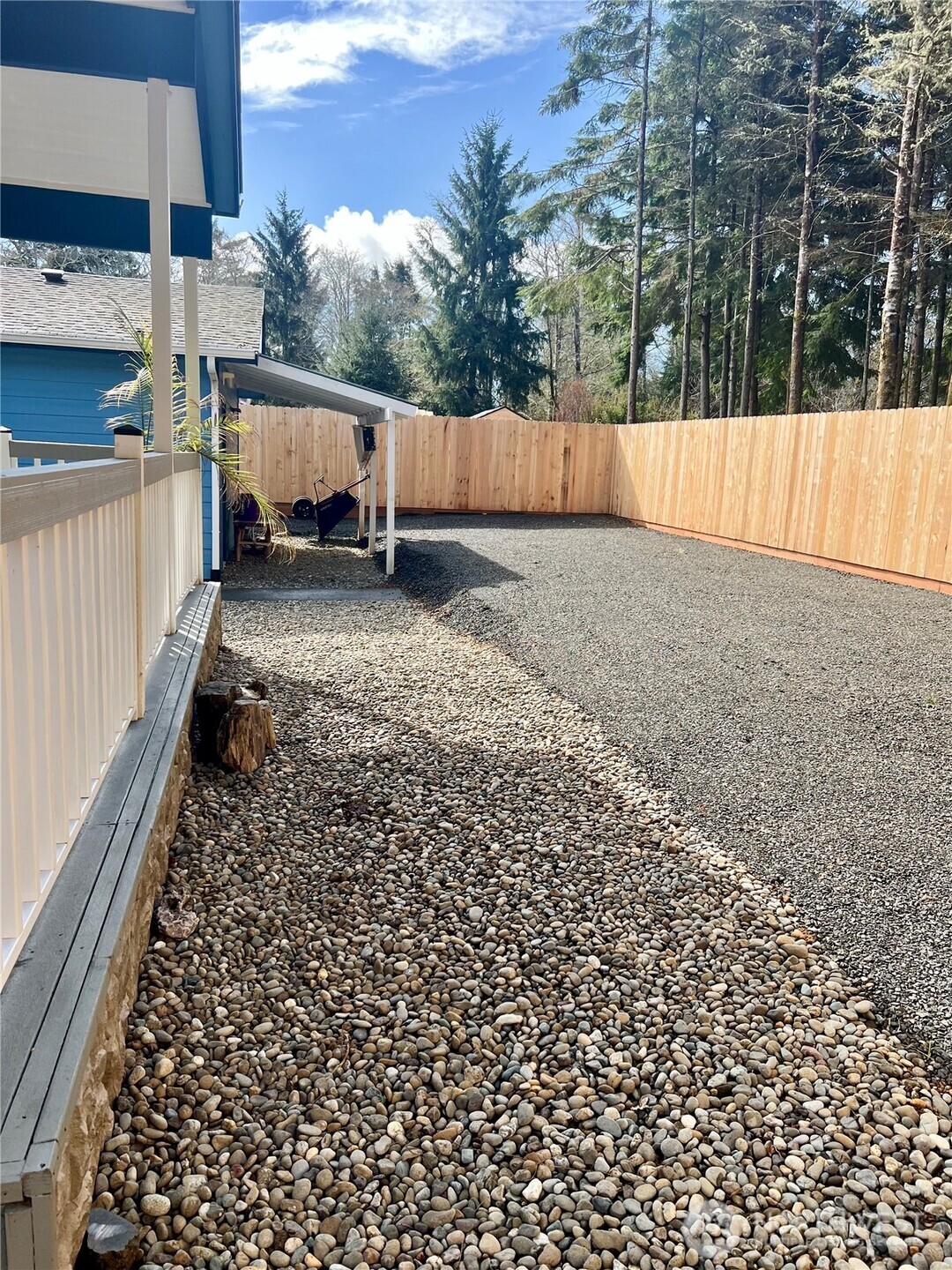 609 Chenois Avenue NE, Ocean Shores, WA 98569