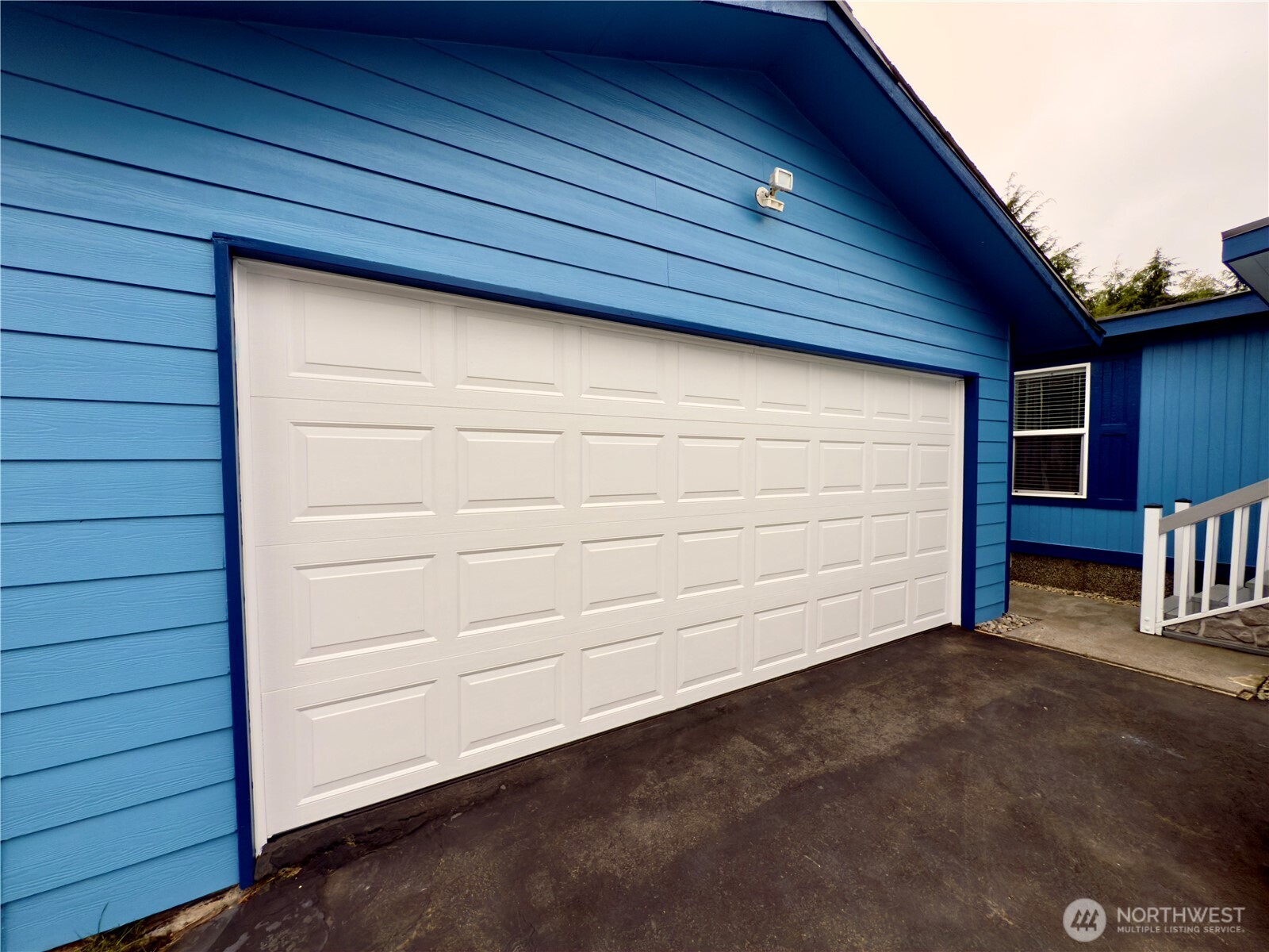 609 Chenois Avenue NE, Ocean Shores, WA 98569