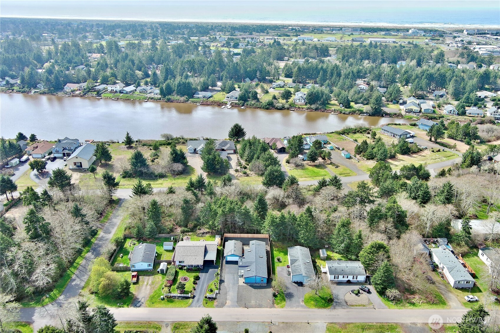 609 Chenois Avenue NE, Ocean Shores, WA 98569