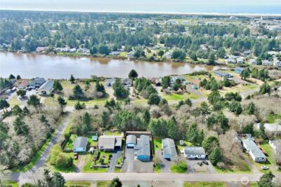609 Chenois Avenue NE, Ocean Shores, WA 98569 - Photo 37