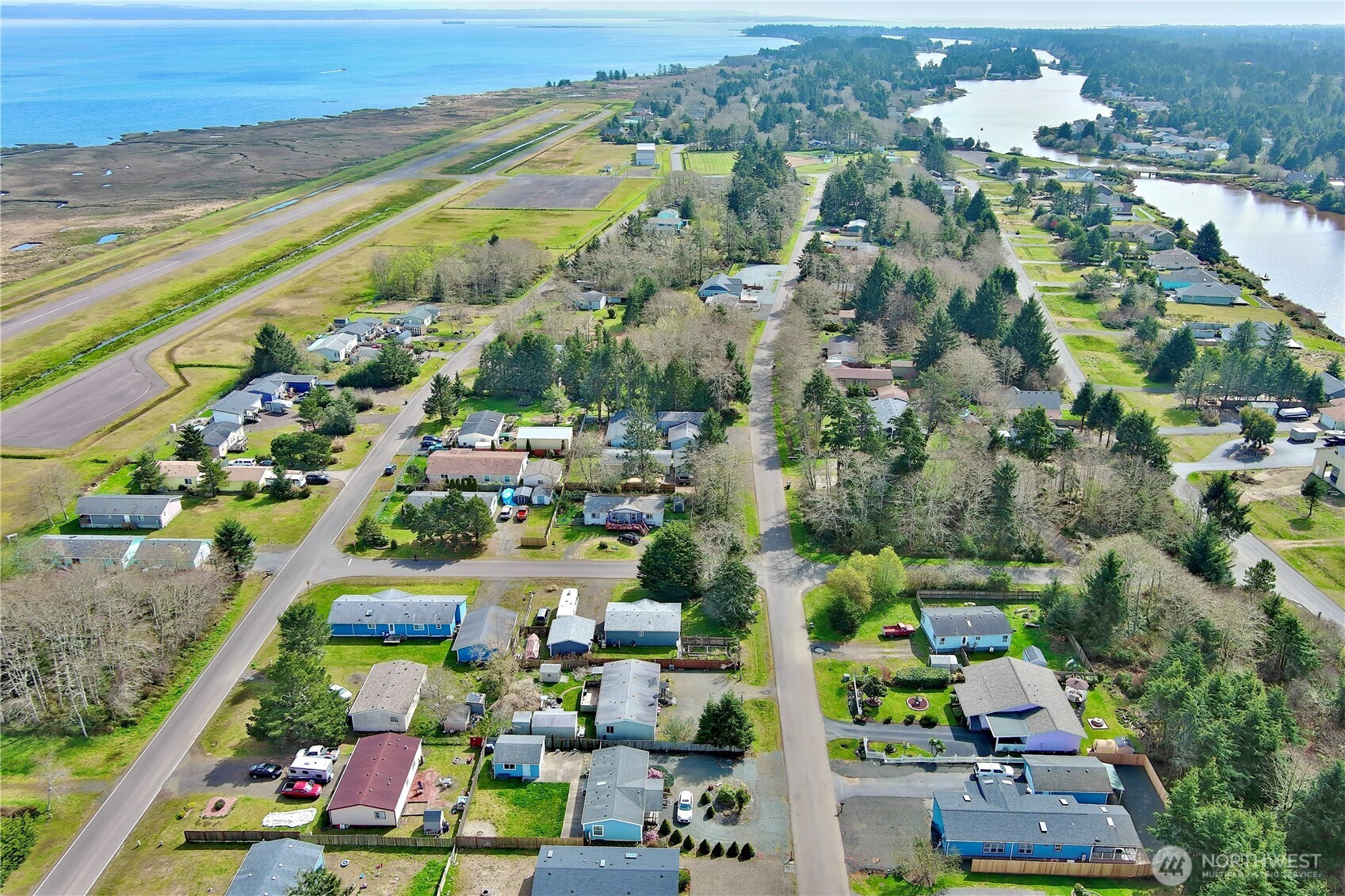 609 Chenois Avenue NE, Ocean Shores, WA 98569