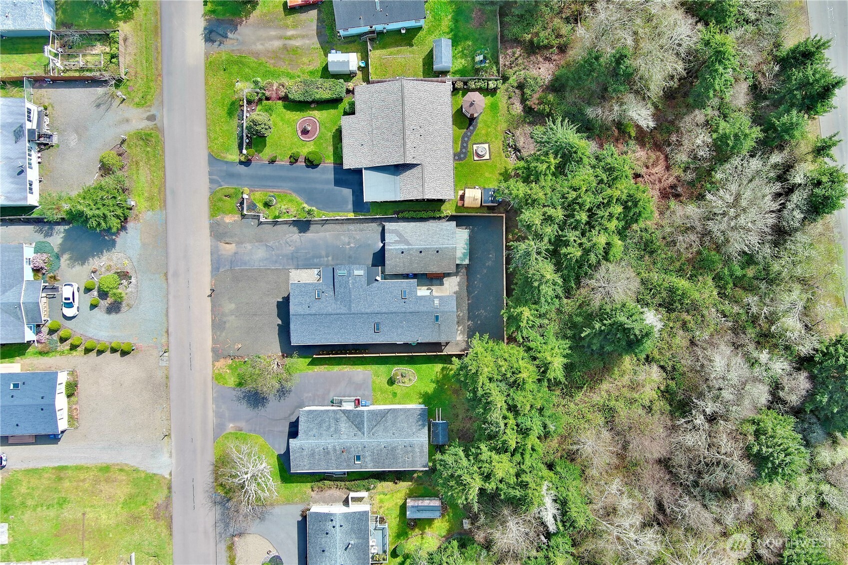 609 Chenois Avenue NE, Ocean Shores, WA 98569