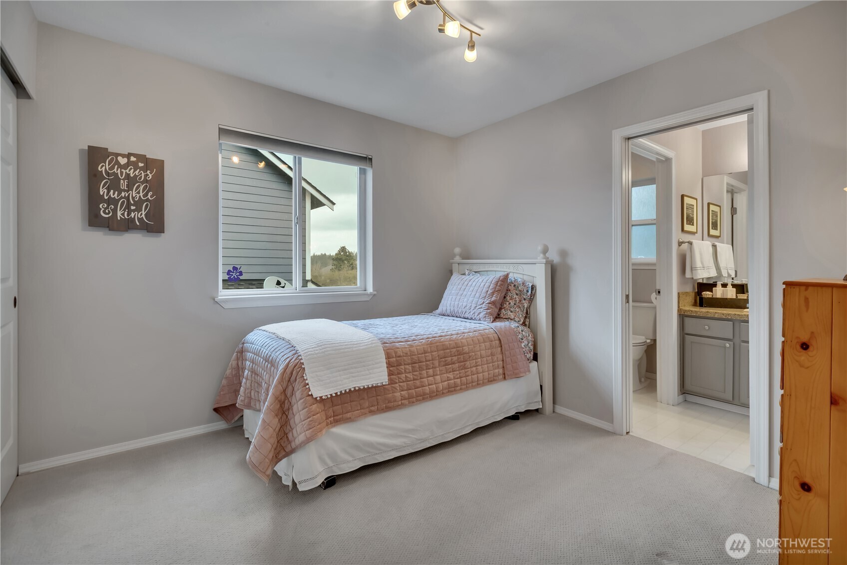 5304 Nathan Loop SE, Auburn, WA 98092