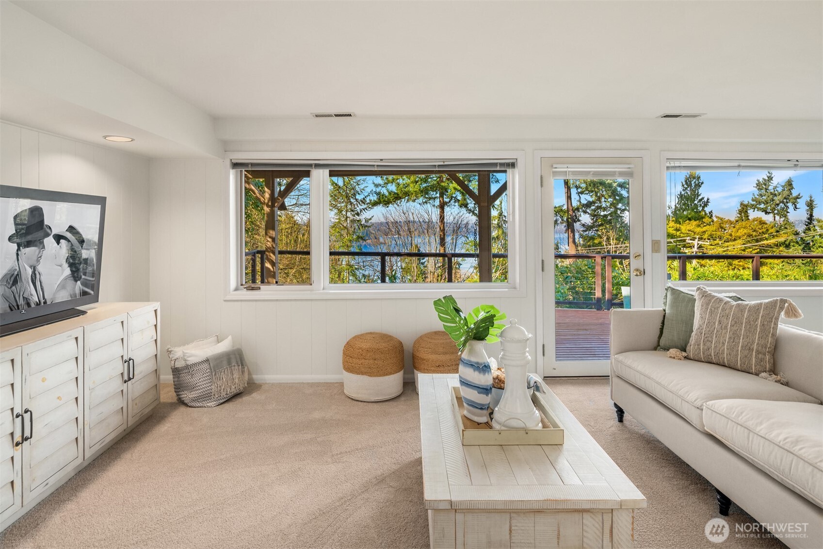 4701 84th Avenue SE, Mercer Island, WA 98040