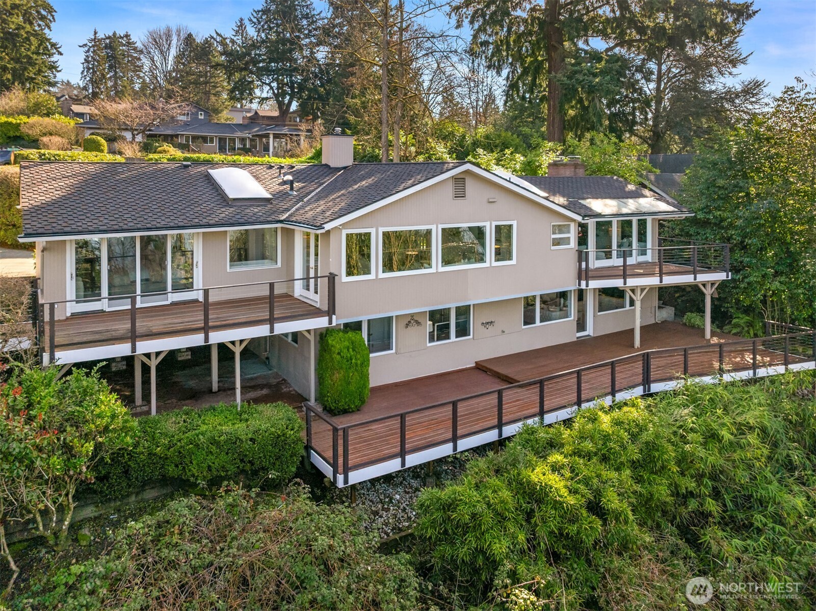 4701 84th Avenue SE, Mercer Island, WA 98040