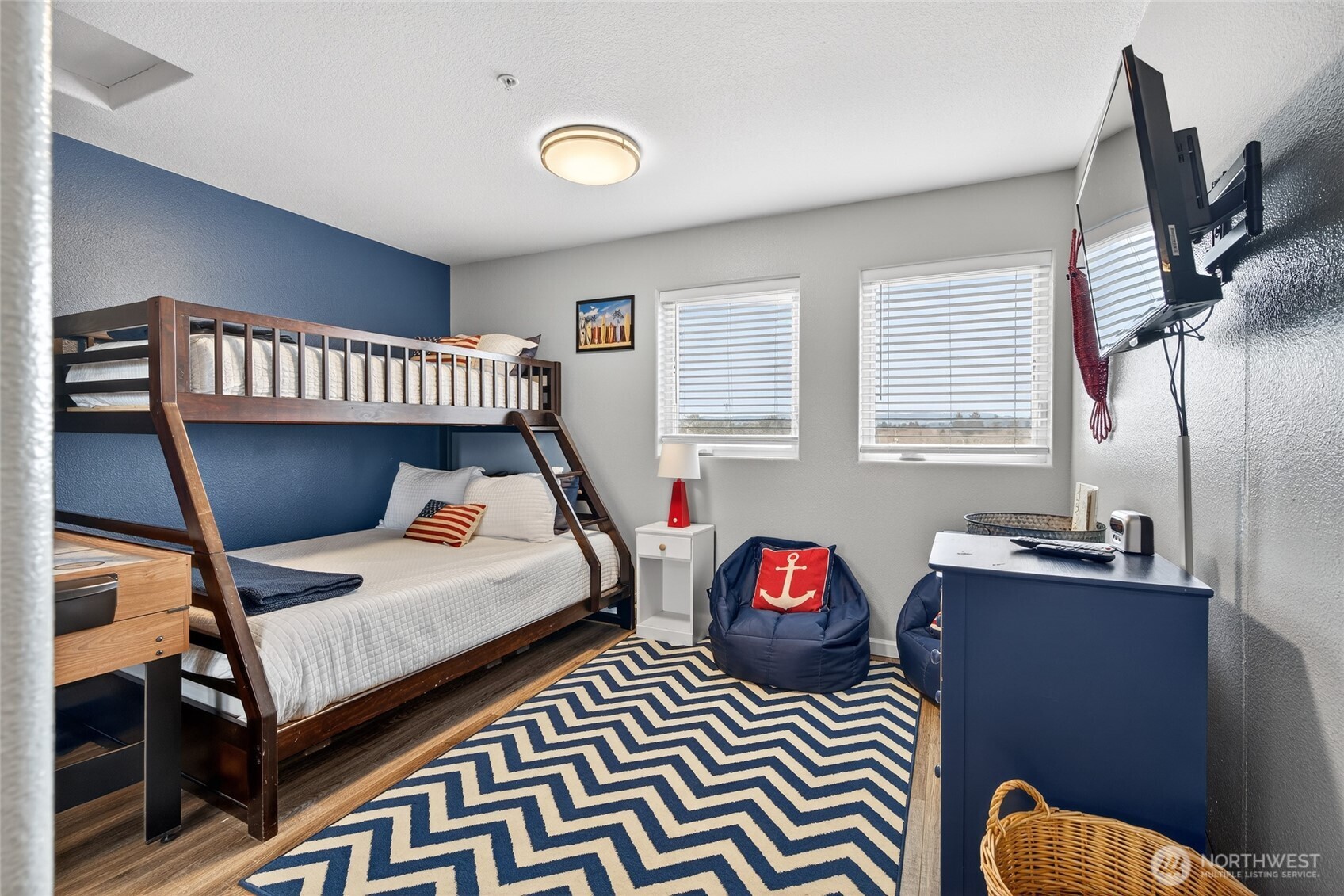 205 W Bolstad Avenue #304, Long Beach, WA 98631