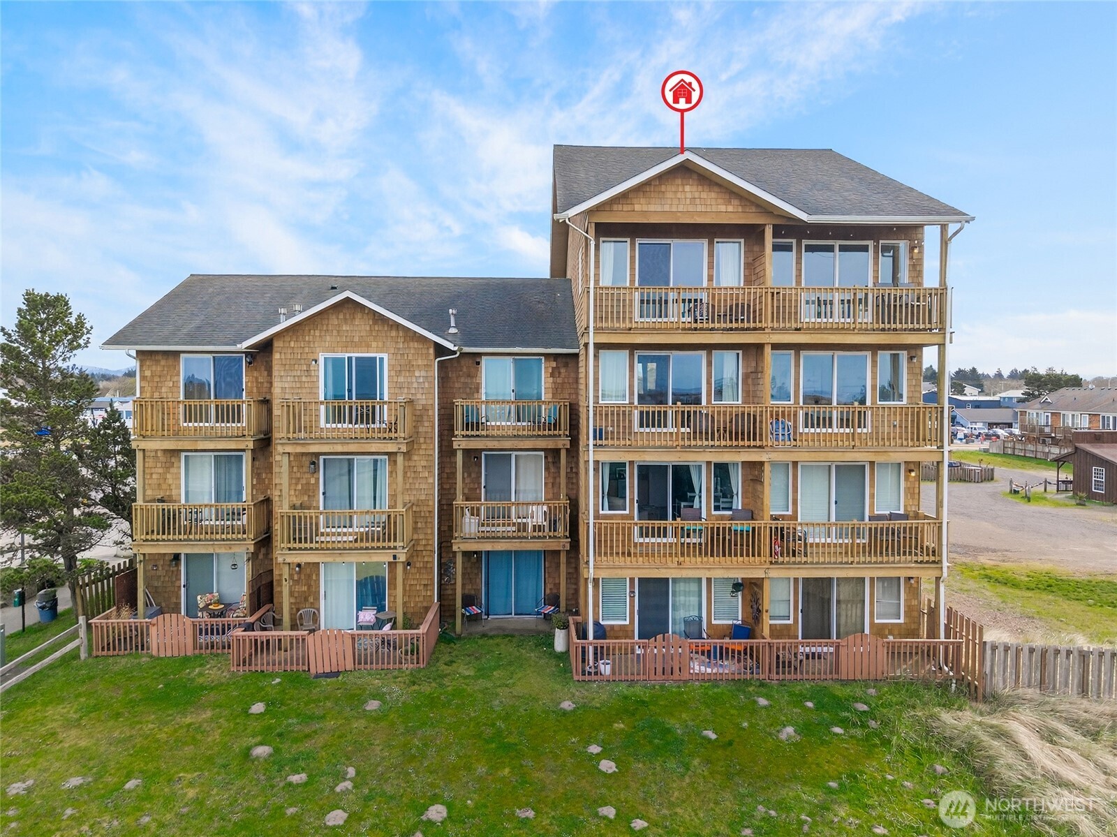 205 W Bolstad Avenue #304, Long Beach, WA 98631