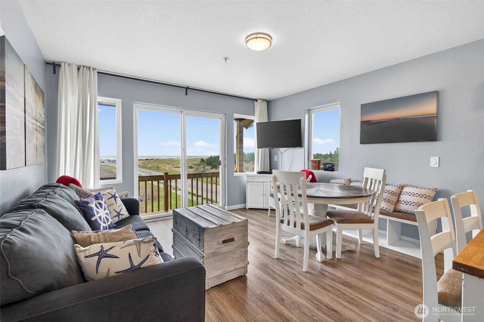 205 W Bolstad Avenue #304, Long Beach, WA 98631