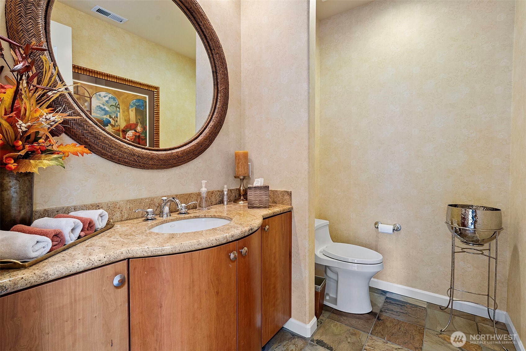 7305 Soundview Drive #702, Gig Harbor, WA 98335