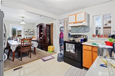 12206 1st Avenue S, Seattle, WA 98168 - Photo 11