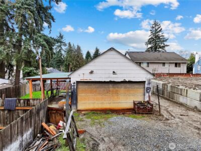 12206 1st Avenue S, Seattle, WA 98168 - Photo 9