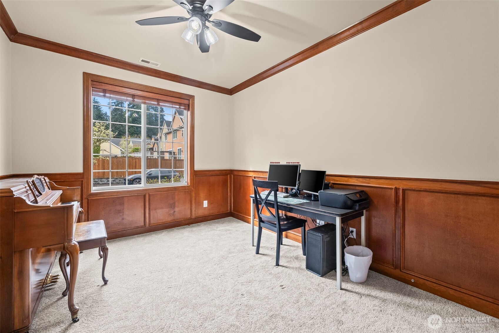 1559 Bay Hill Avenue , Fircrest, WA 98466