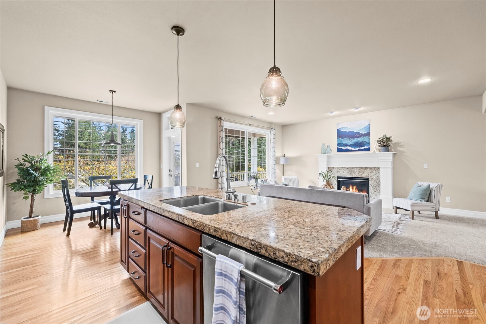 1559 Bay Hill Avenue , Fircrest, WA 98466