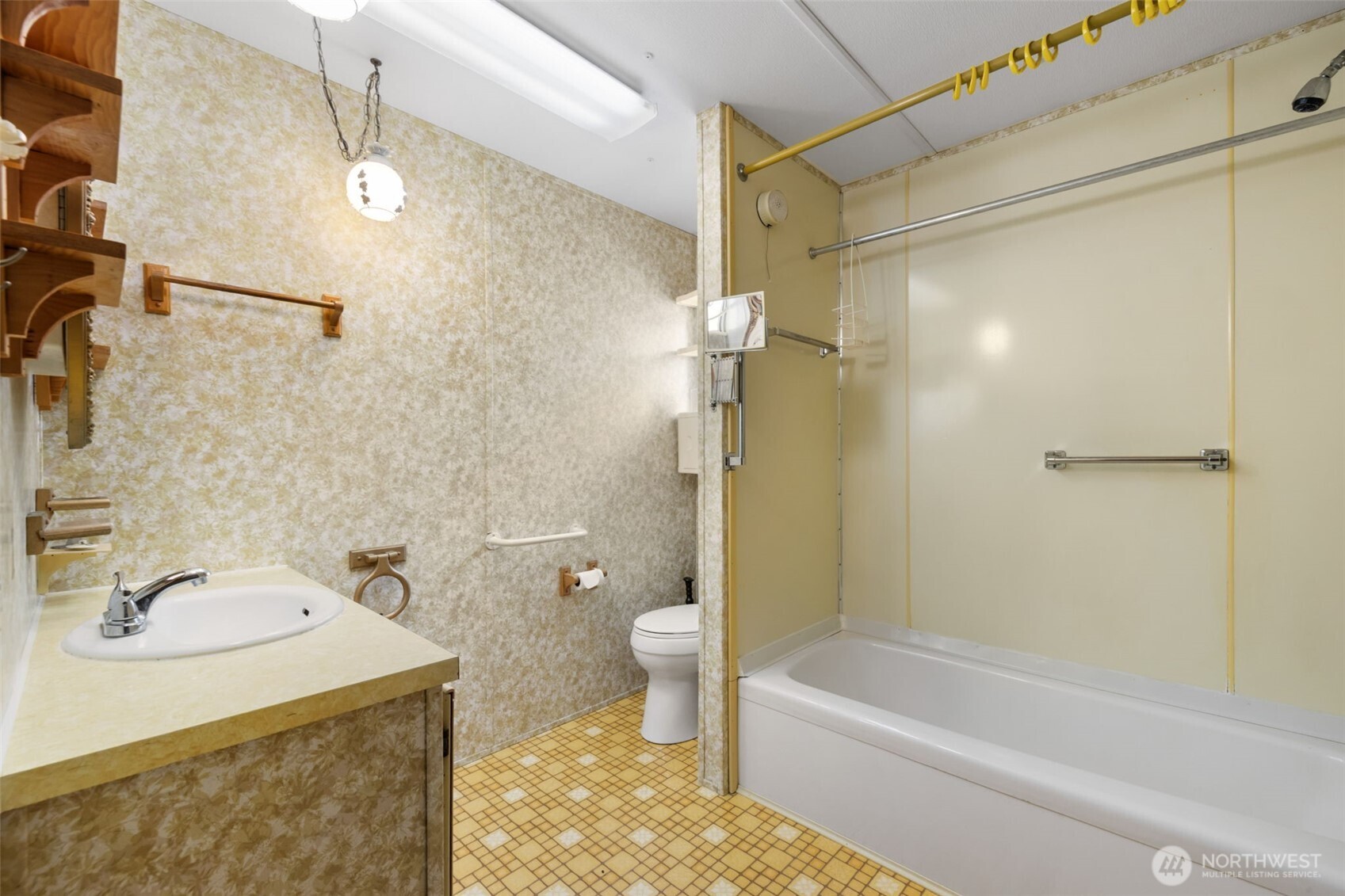 4449 Beach Drive E #22, Port Orchard, WA 98366