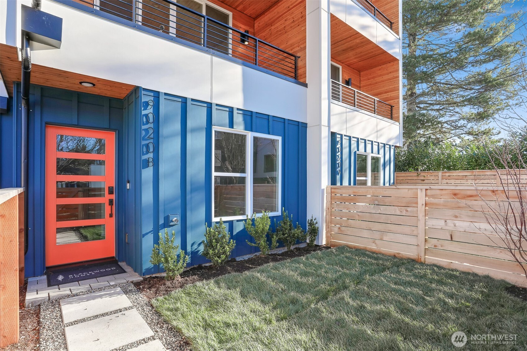 9020 13th Avenue NW #B, Seattle, WA 98117