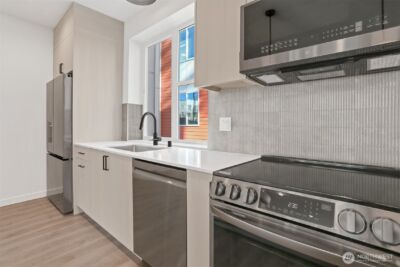 9020 13th Avenue NW #B, Seattle, WA 98117 - Photo 5