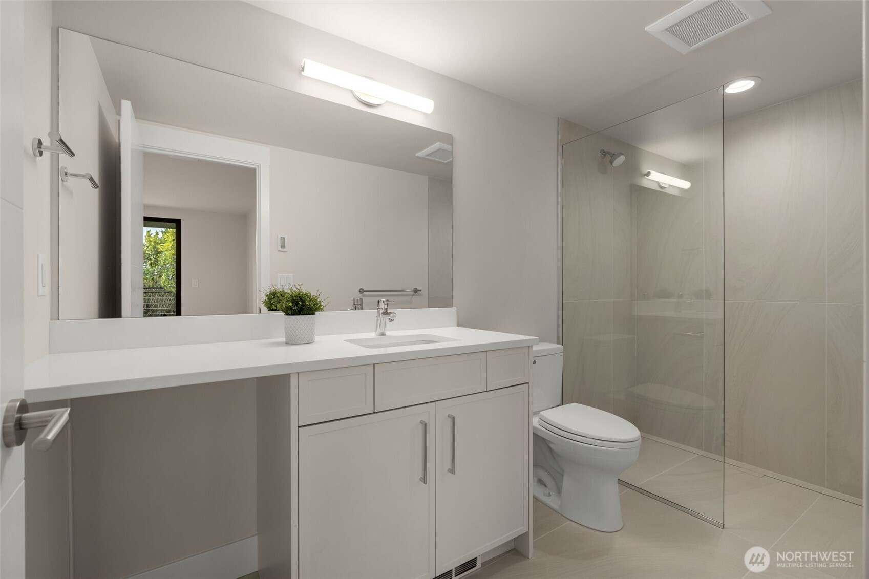 6038 50th Avenue NE, Seattle, WA 98115