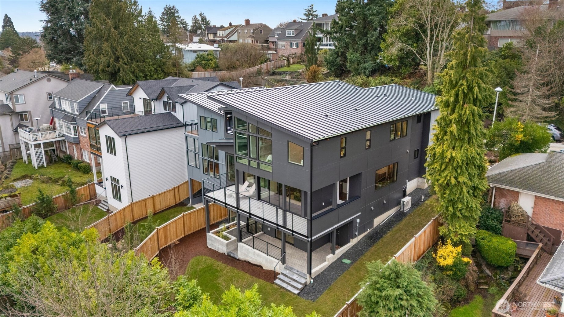 6038 50th Avenue NE, Seattle, WA 98115