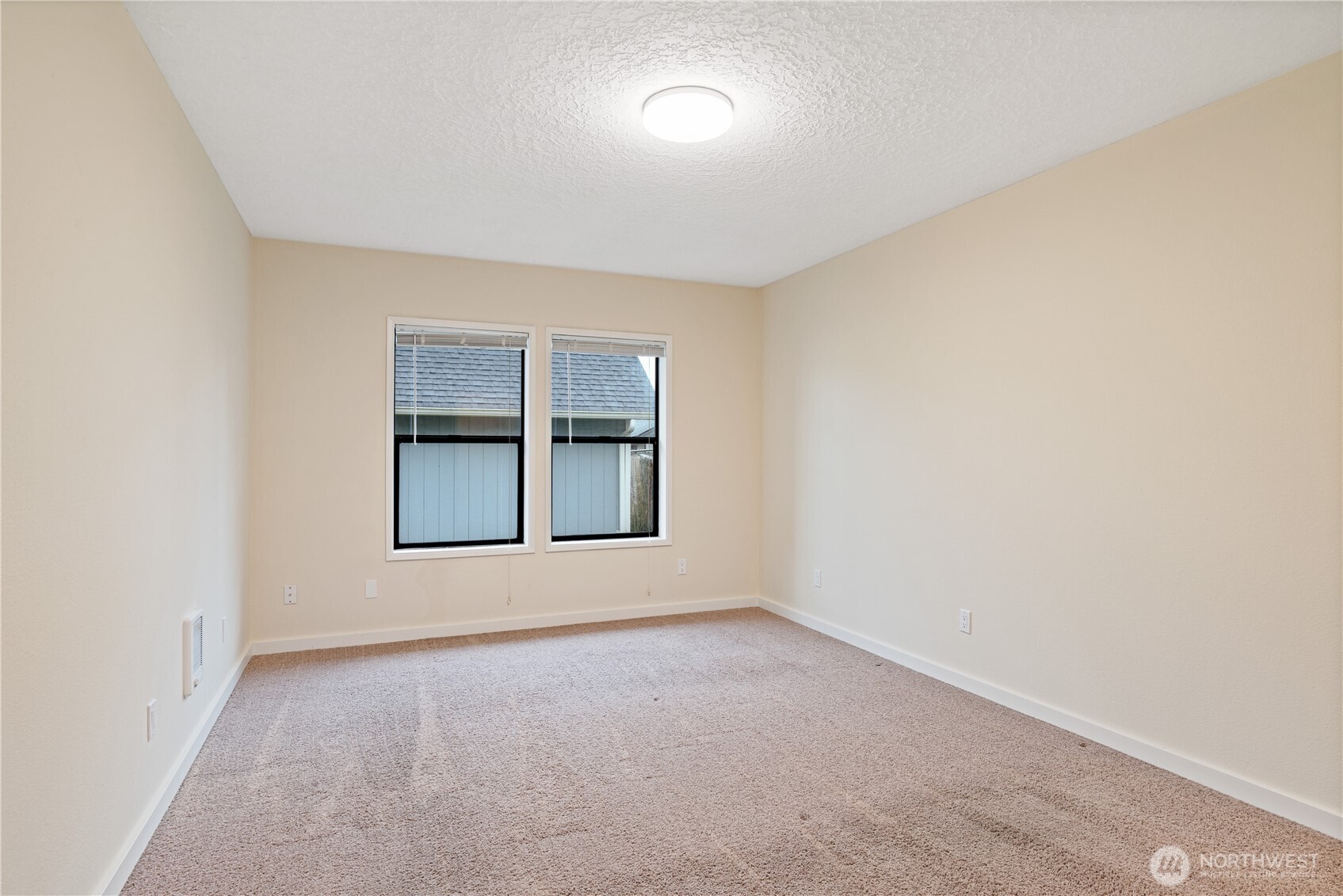 1531 Nichols Boulevard , Longview, WA 98632