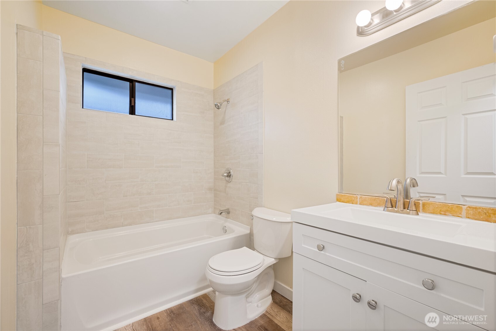 1531 Nichols Boulevard , Longview, WA 98632