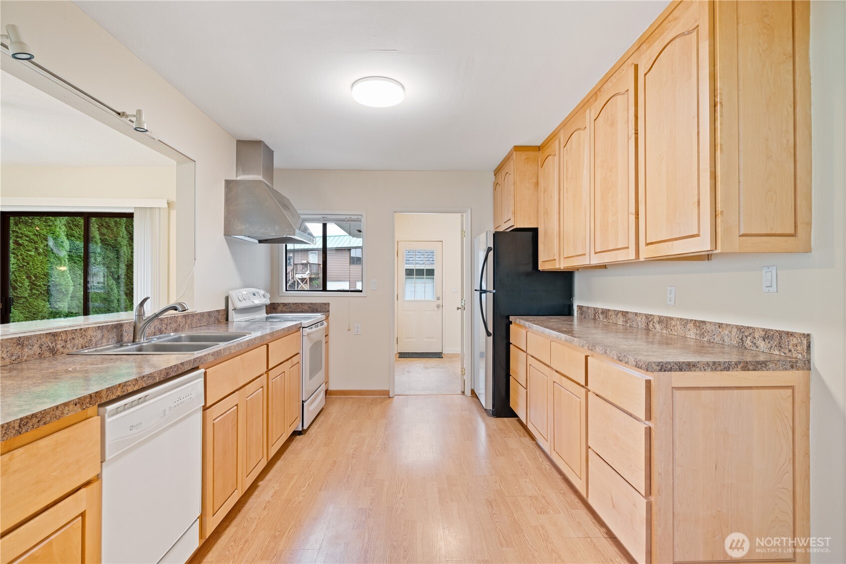 1531 Nichols Boulevard , Longview, WA 98632