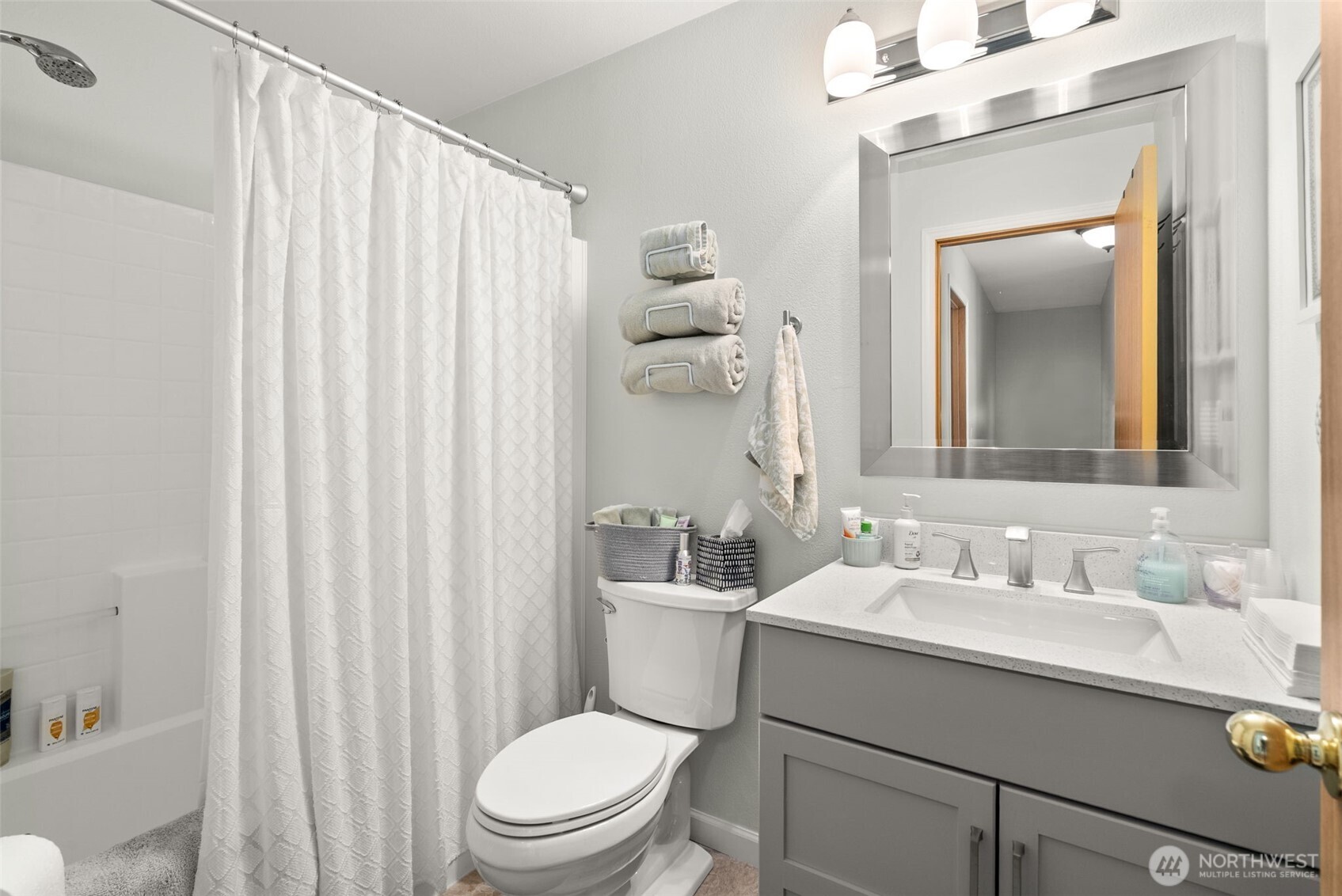 17502 51st Street Ct E, Lake Tapps, WA 98391