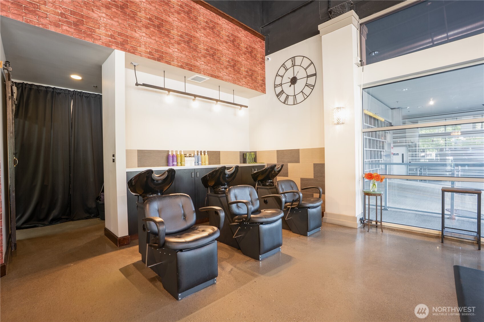 1515 Dock St #STE #2, Tacoma, WA 98402