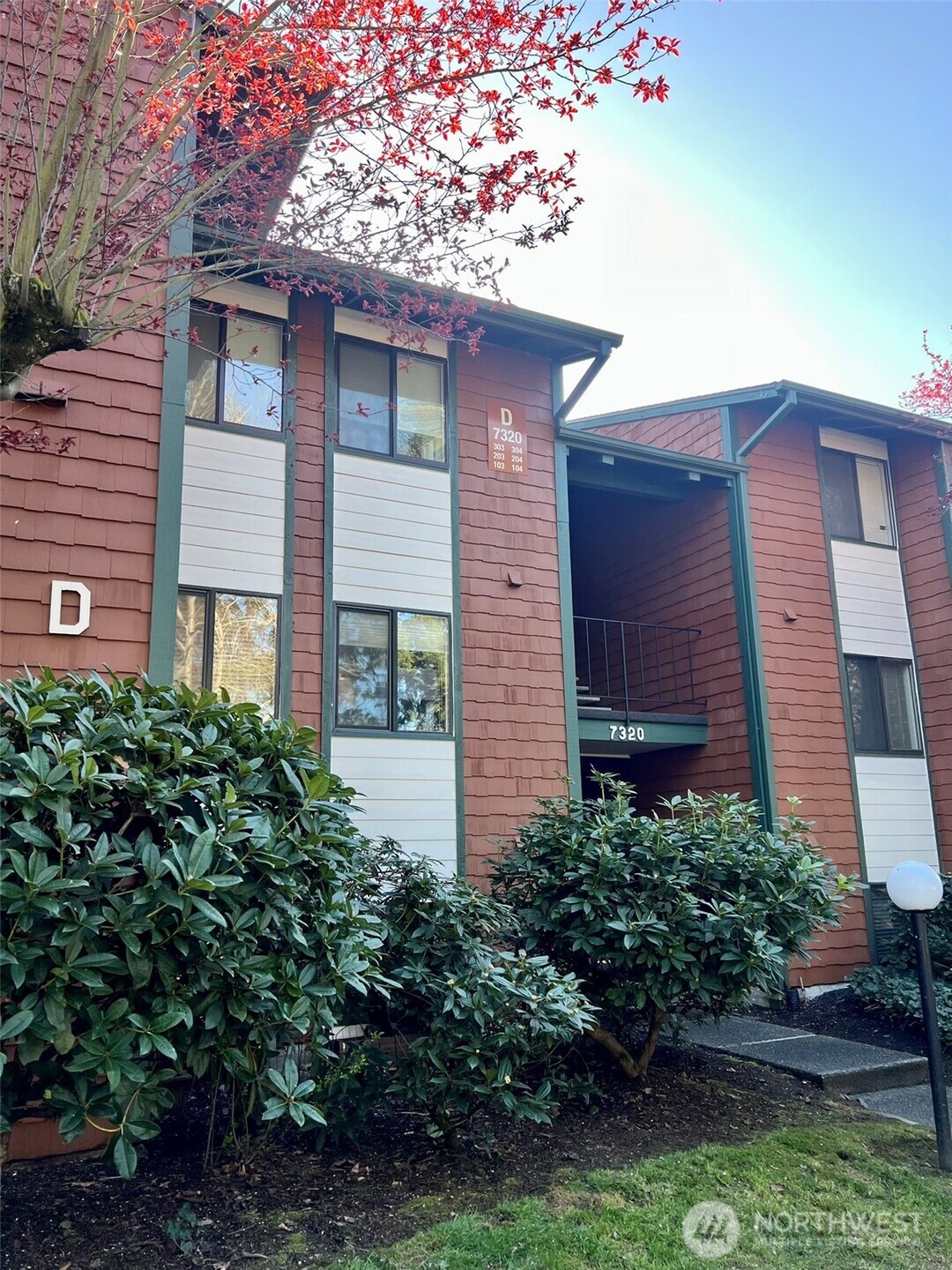 7320 N Skyview Place #D203, Tacoma, WA 98406