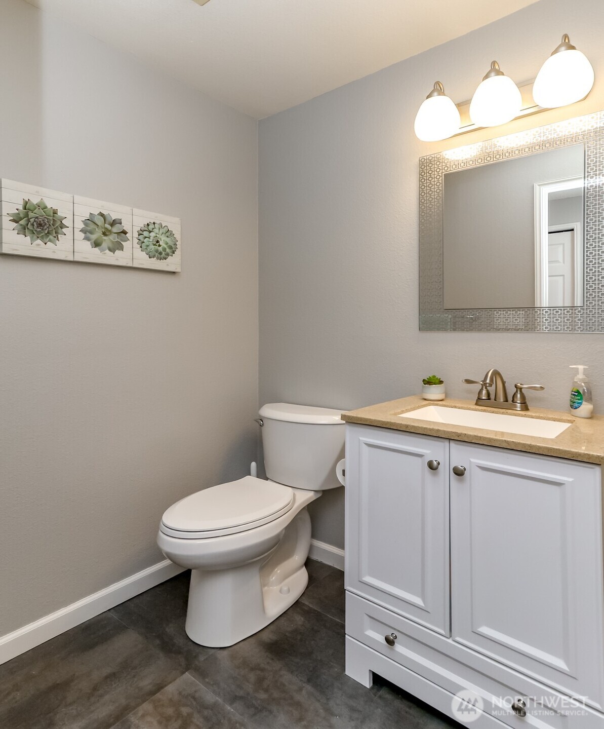 7320 N Skyview Place #D203, Tacoma, WA 98406
