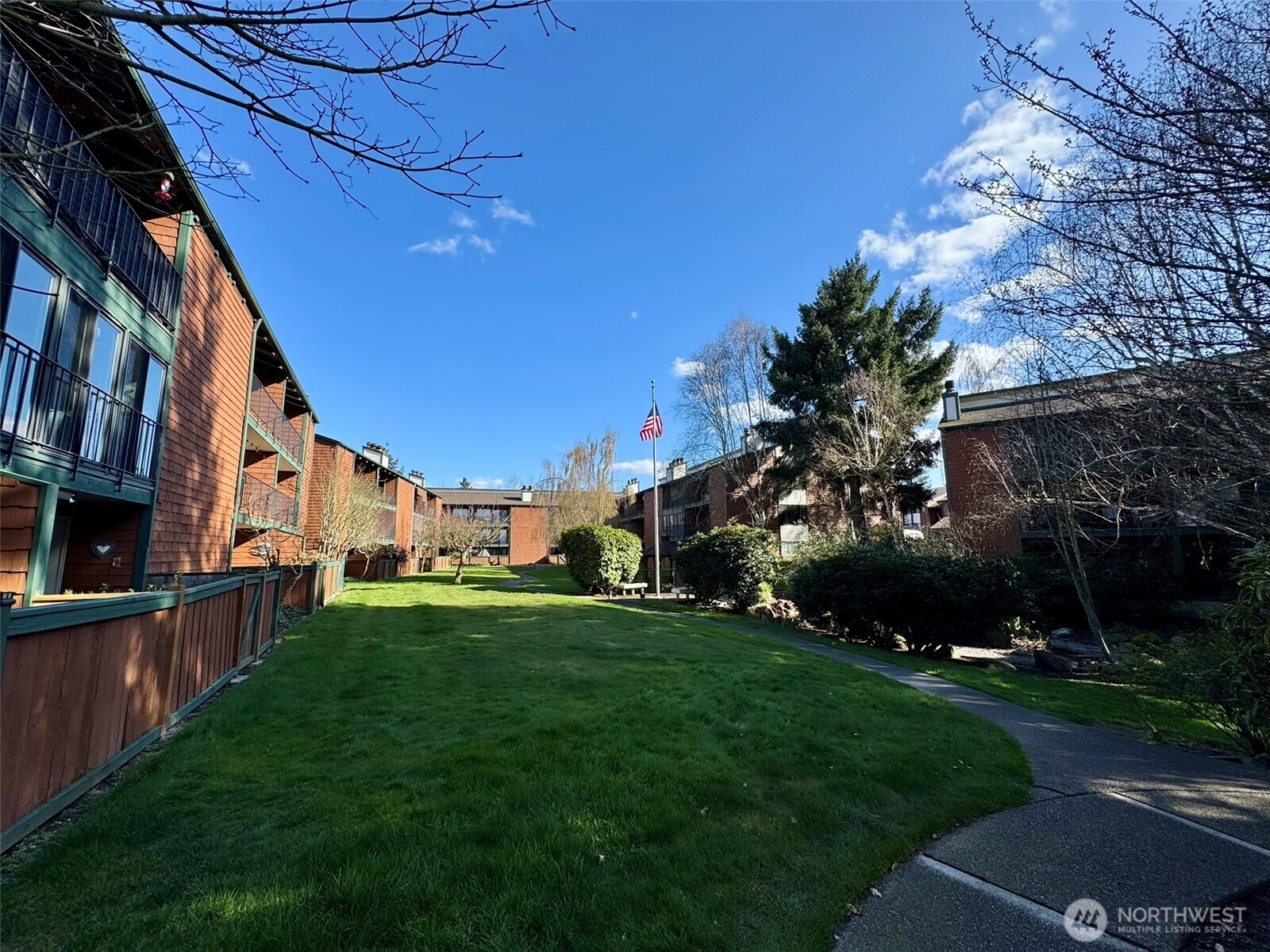 7320 N Skyview Place #D203, Tacoma, WA 98406
