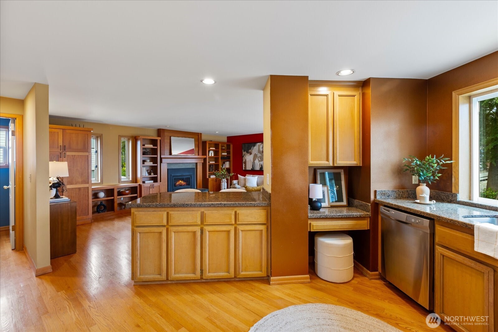 19055 21st Avenue NW, Shoreline, WA 98177