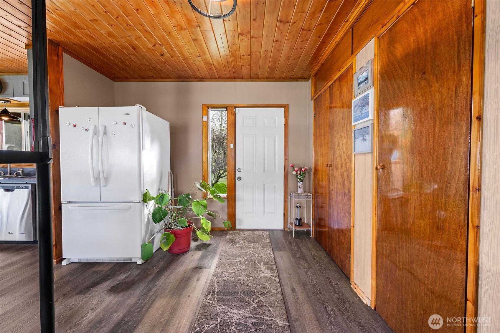 471 Barr Road , Grays River, WA 98621