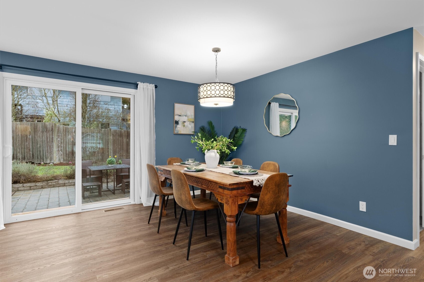 10932 156th Court NE, Redmond, WA 98052-2650