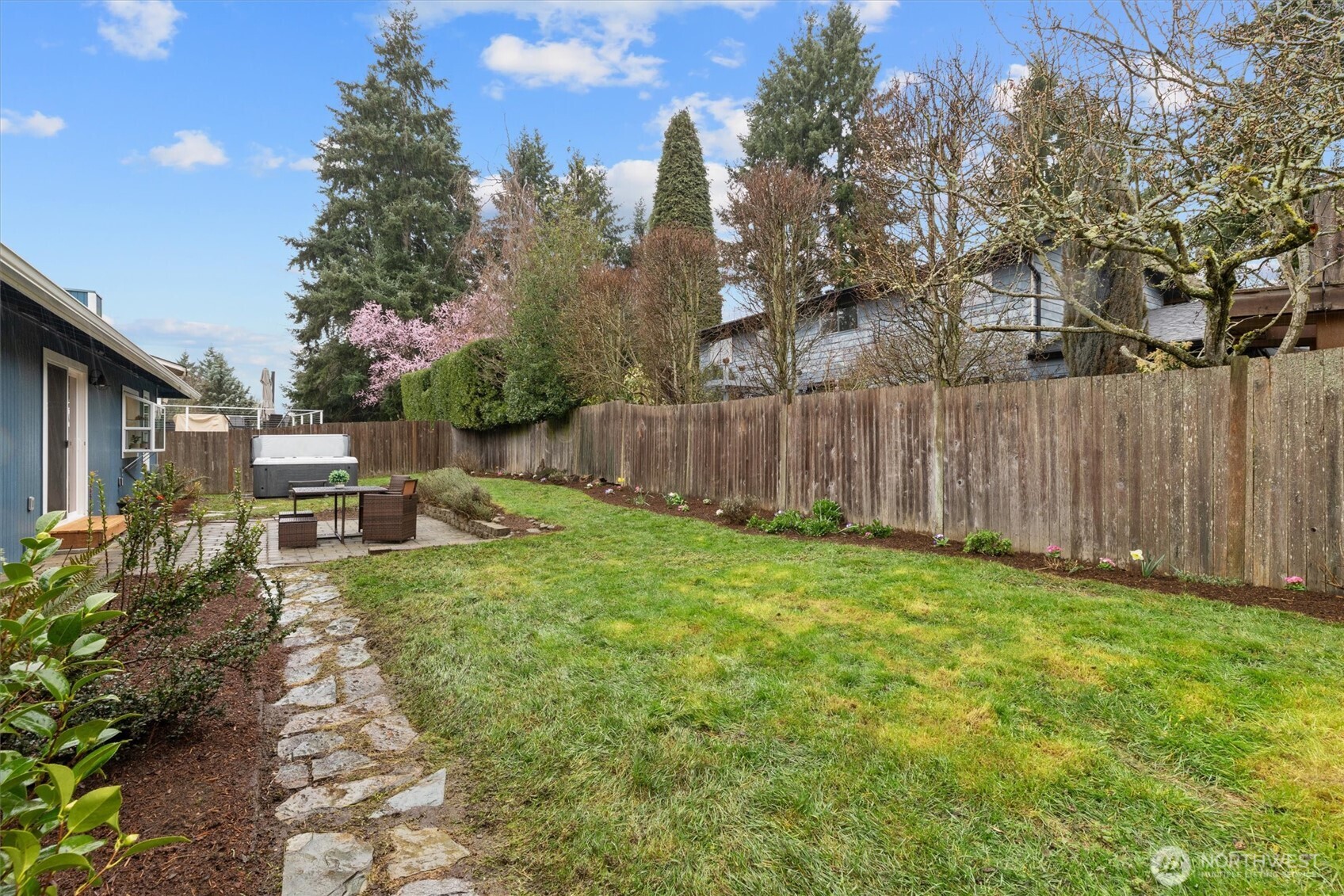 10932 156th Court NE, Redmond, WA 98052-2650