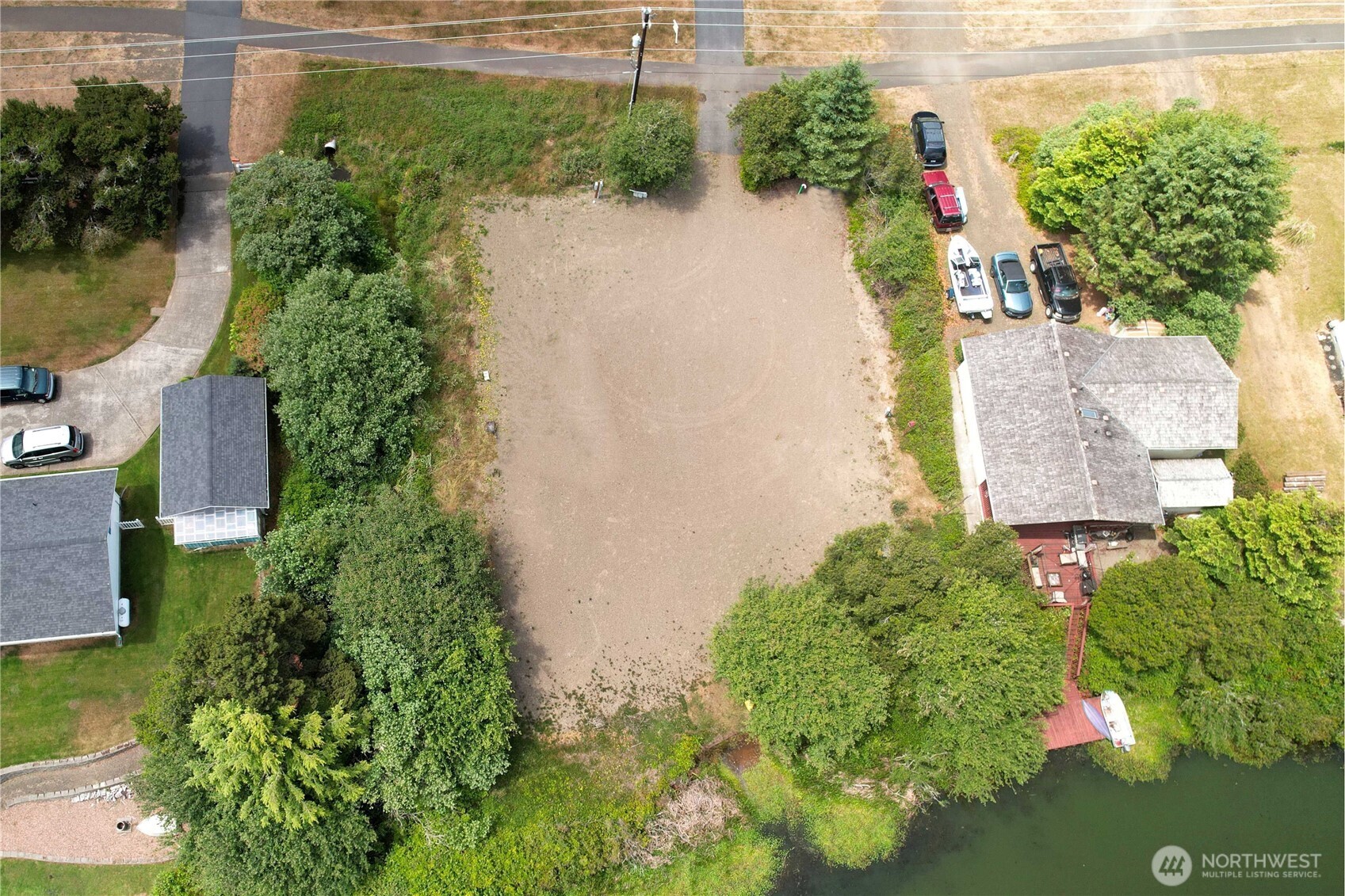 212 Point Brown Avenue NE, Ocean Shores, WA 98569