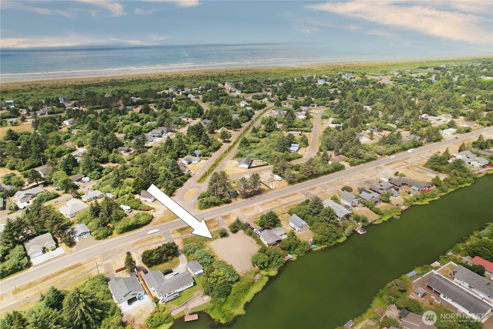 212 Point Brown Avenue NE, Ocean Shores, WA 98569