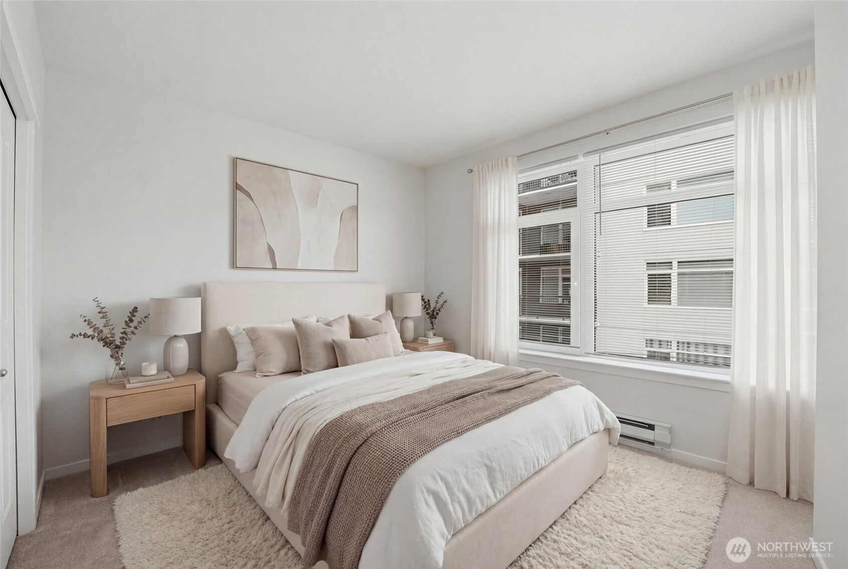 2801 1st Avenue #504, Seattle, WA 98121