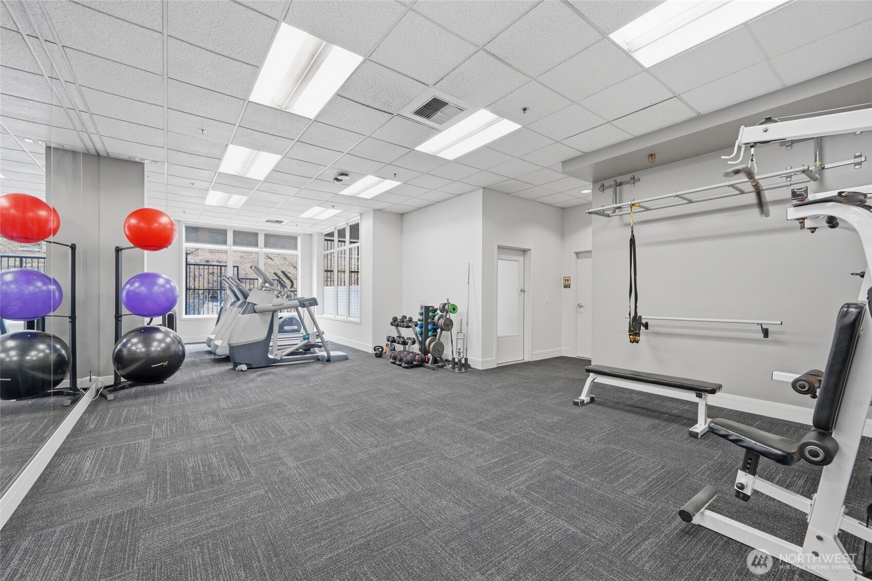 2801 1st Avenue #504, Seattle, WA 98121