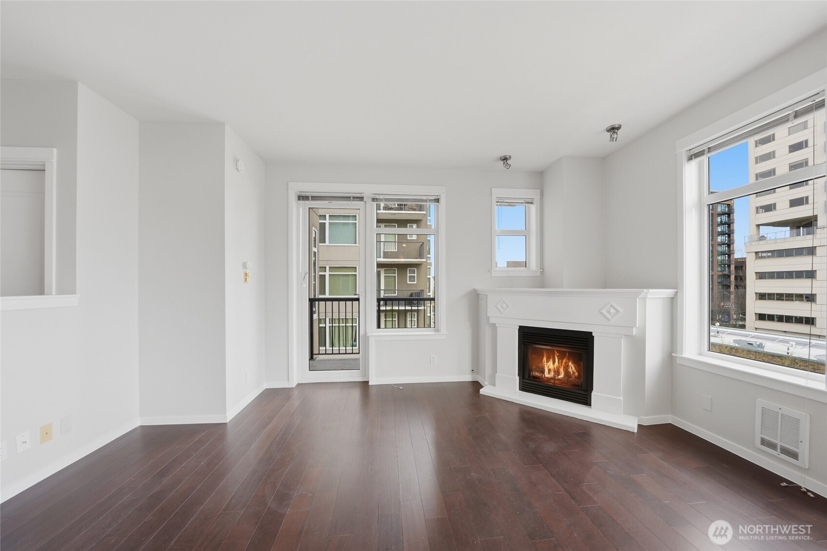 2801 1st Avenue #504, Seattle, WA 98121