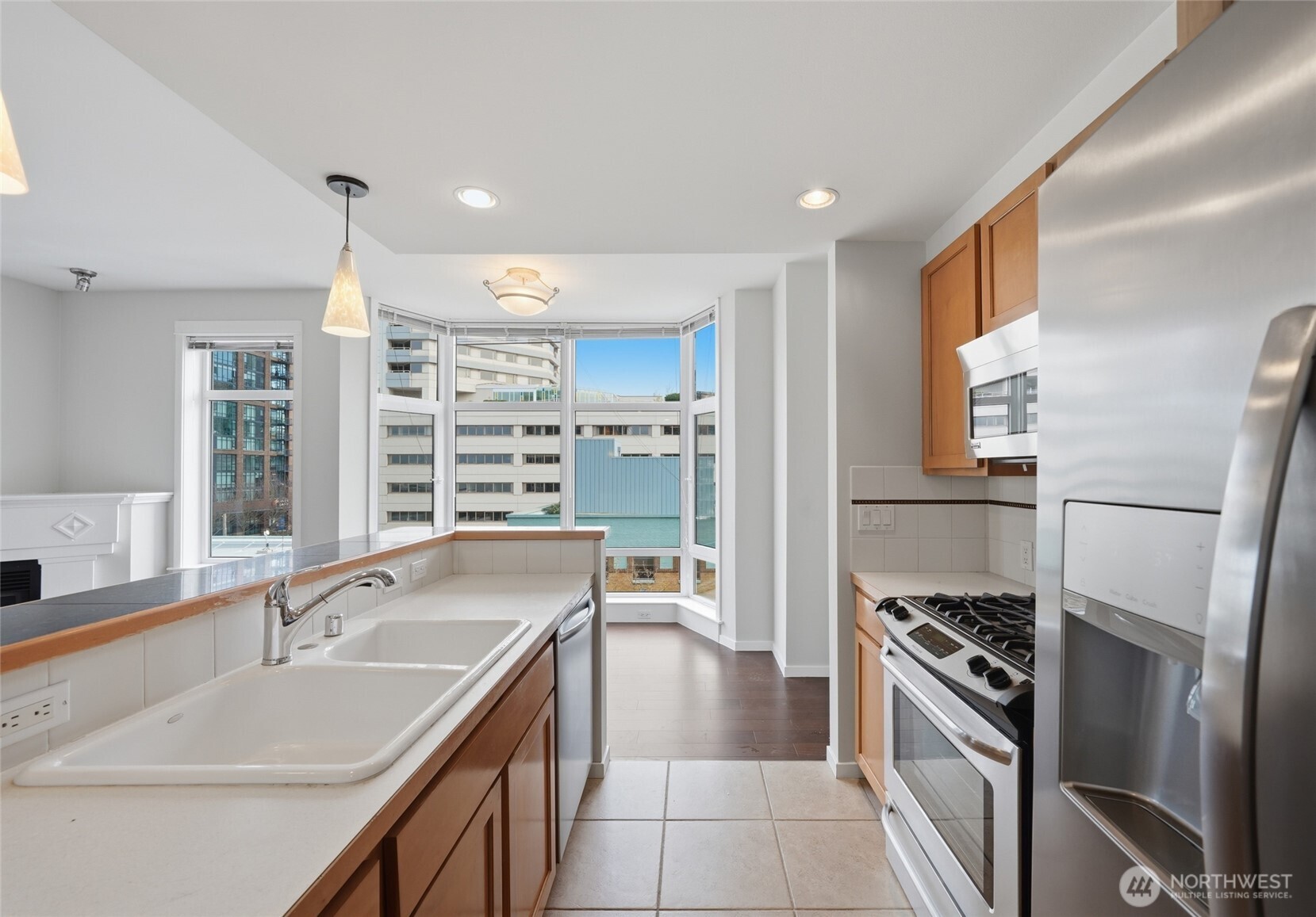 2801 1st Avenue #504, Seattle, WA 98121