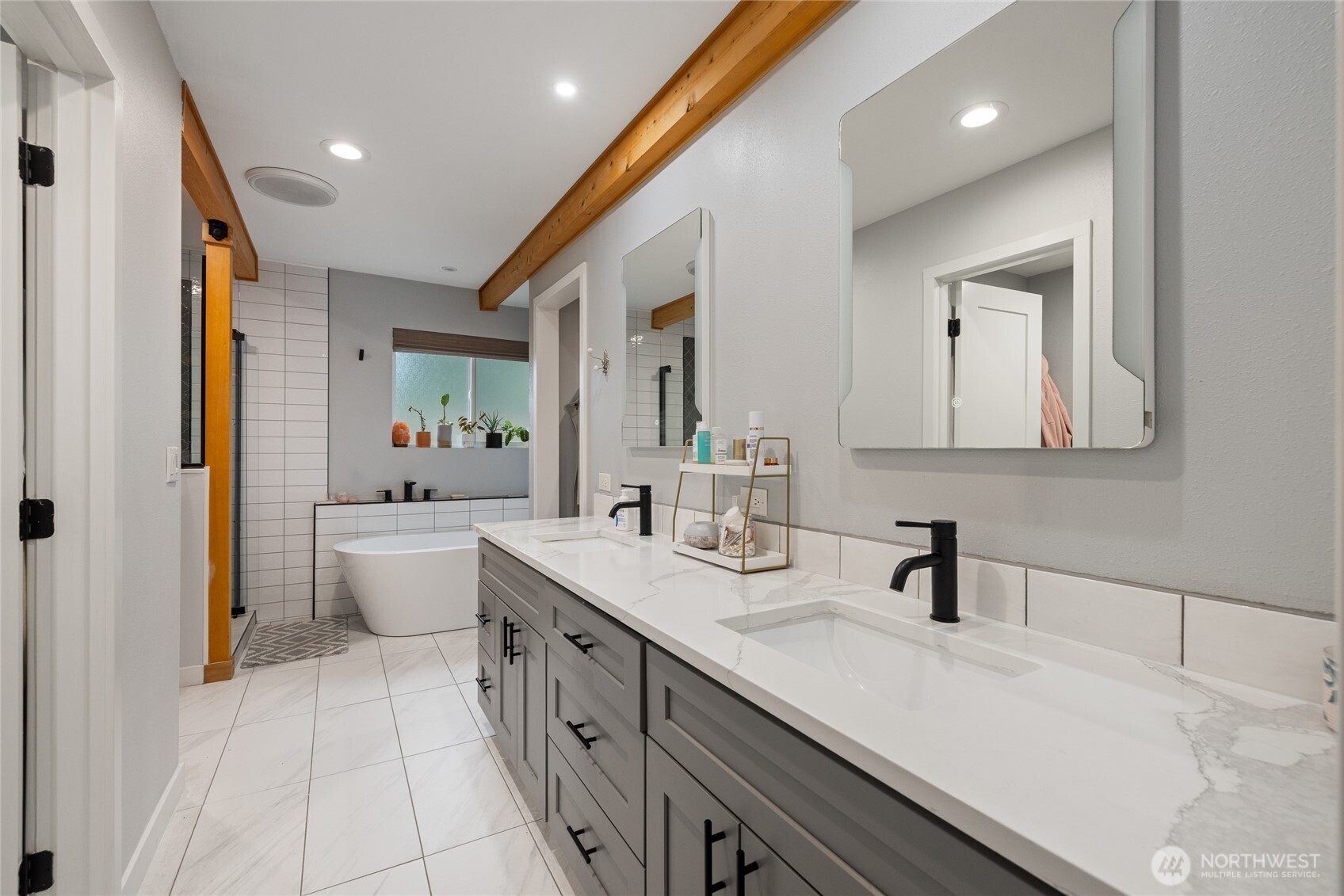 4503 Sunset Drive W, University Place, WA 98466