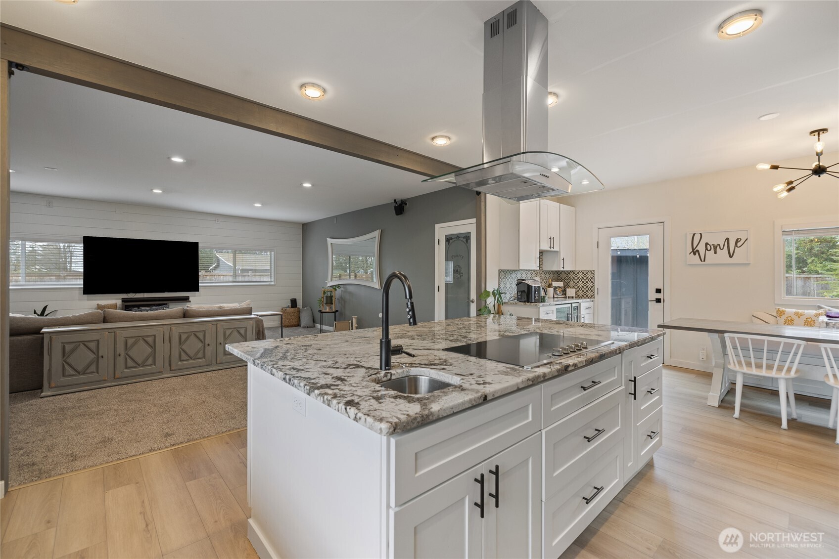 4503 Sunset Drive W, University Place, WA 98466