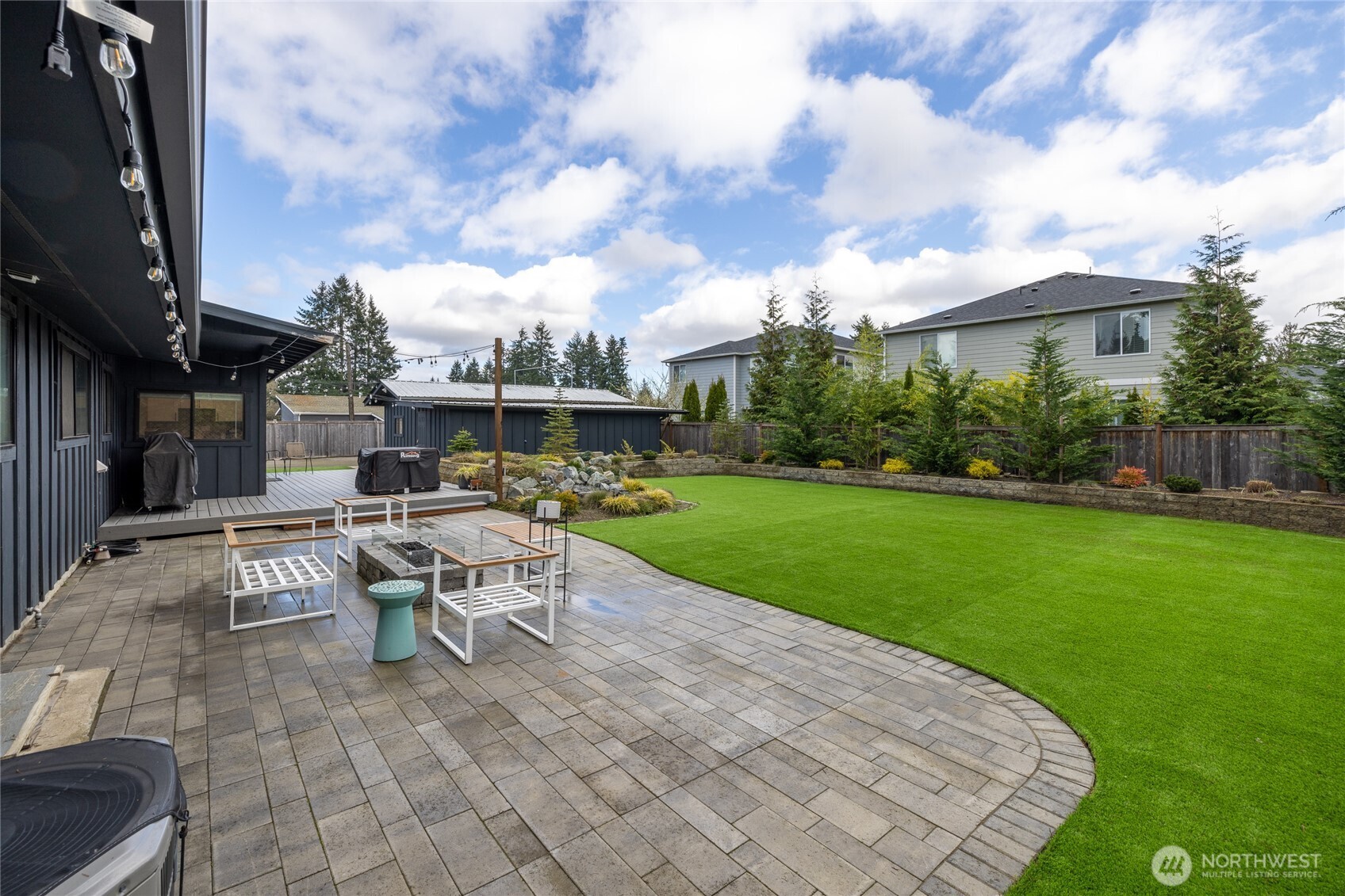 4503 Sunset Drive W, University Place, WA 98466