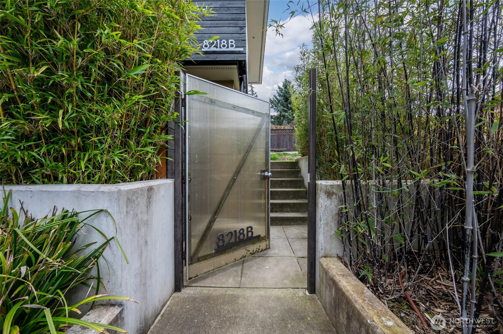 8218 2nd Avenue NE ##B, Seattle, WA 98115