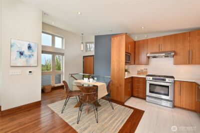 8218 2nd Avenue NE ##B, Seattle, WA 98115 - Photo 4